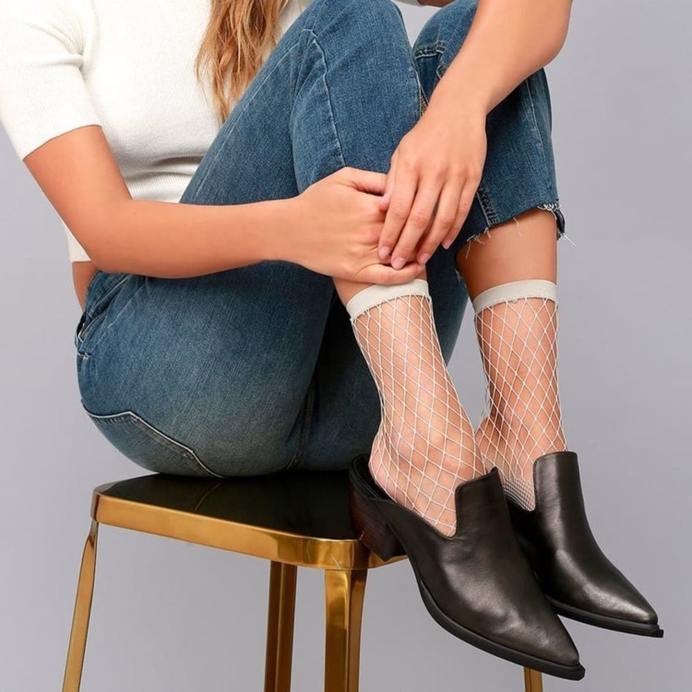 Free People Sugar Sugar Fishnet Anklet Socks NEW - Picture 2 of 4